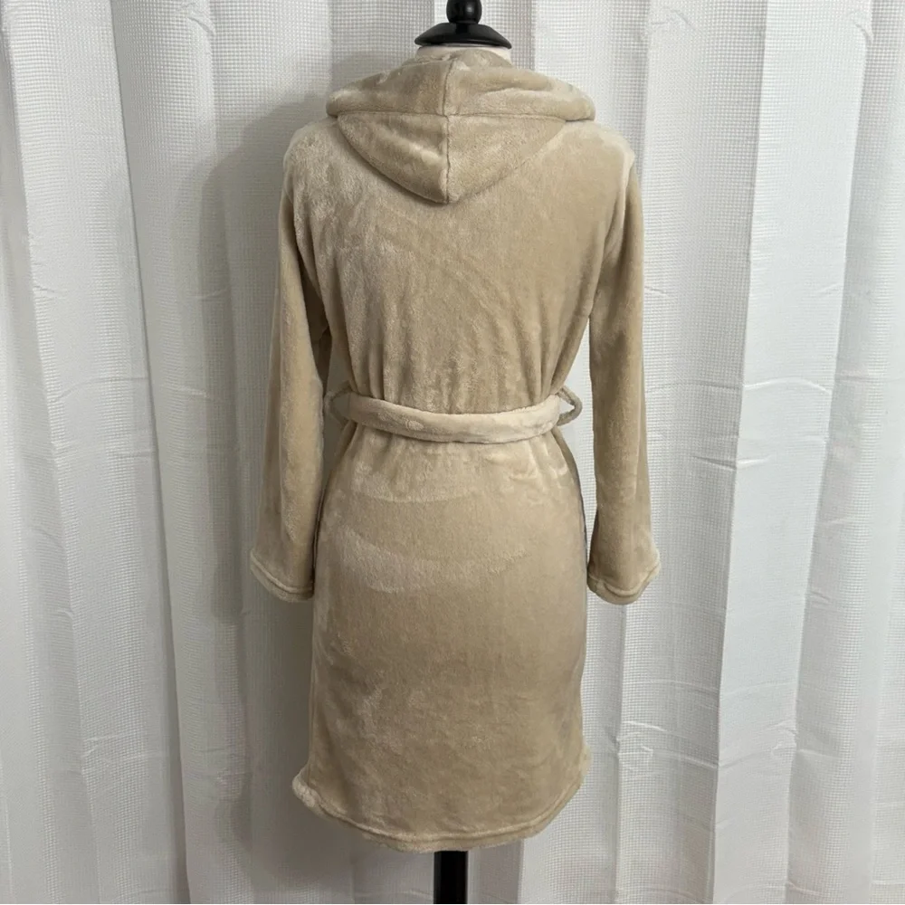 Summer &‎ Rose Women's Plush Fur Hooded Spa Short Bathrobe, Beige, Size XS/S/M